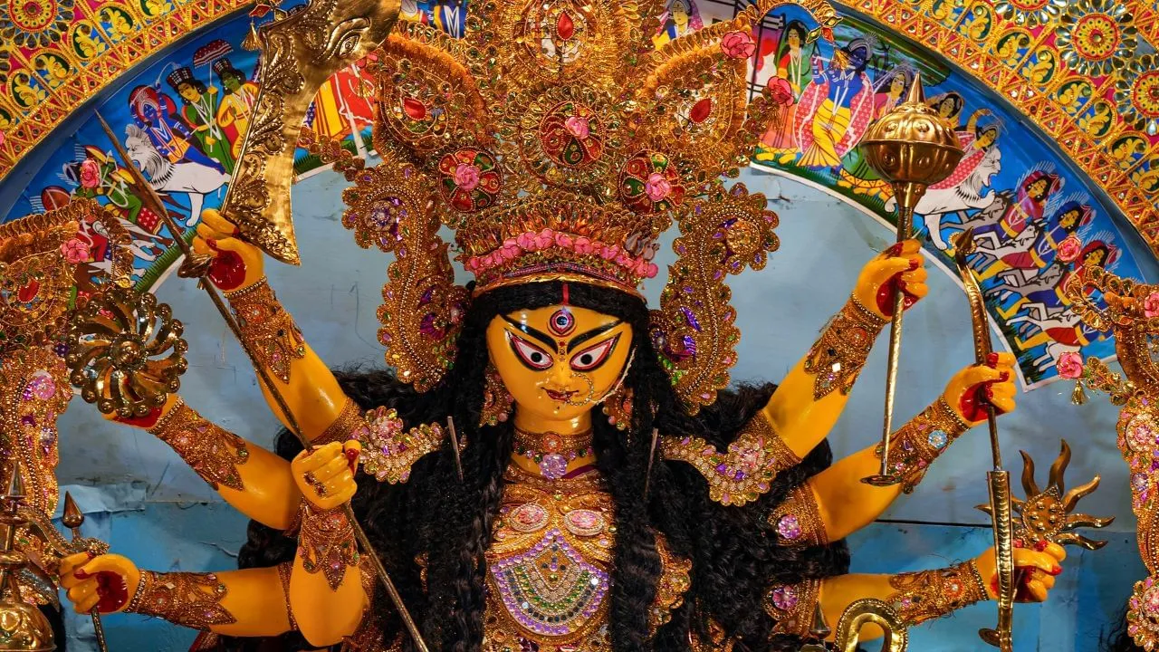 Shardiya Navratri 2024 Date: कब से शुरू हैं शारदीय नवरात्रि? जानें कलश  स्थापना और पूजन का शुभ मुहूर्त | Shardiya Navratri 2024 start date e  Shardiya Navratri 2024 muhurat kalash sthapana muhurat ...