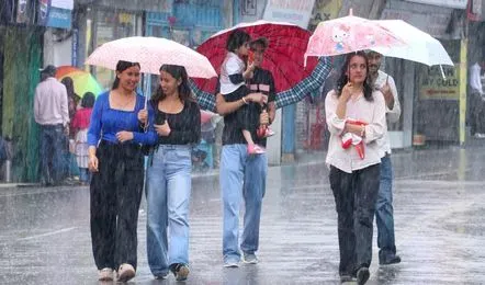 कल का मौसम: उत्तराखंड में जारी रहेगी 'आफतों' की बारिश, जानिए यूपी-दिल्ली और  बिहार का हाल | Navbharat Live