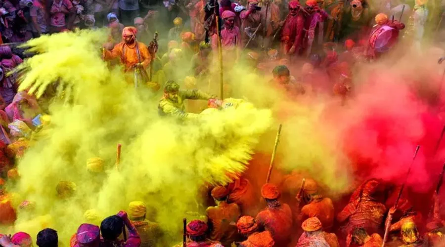 March Festival 2026: होली से लेकर गुड़ी पड़वा तक, मार्च में पड़ेंगे ये बड़े  व्रत और त्योहार, पढ़ें पूरी लिस्ट - Dainik Savera Times