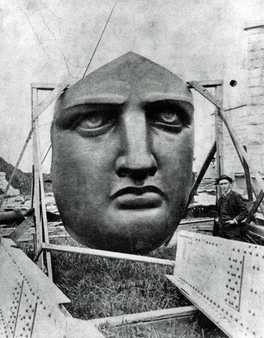 Rare photos of the Statue of Liberty under construction