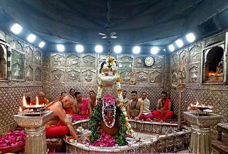 VIJAY UPADHYAY - Ujjain's Mahakal temple Income Of Rs 23 Crore In About  Four Months