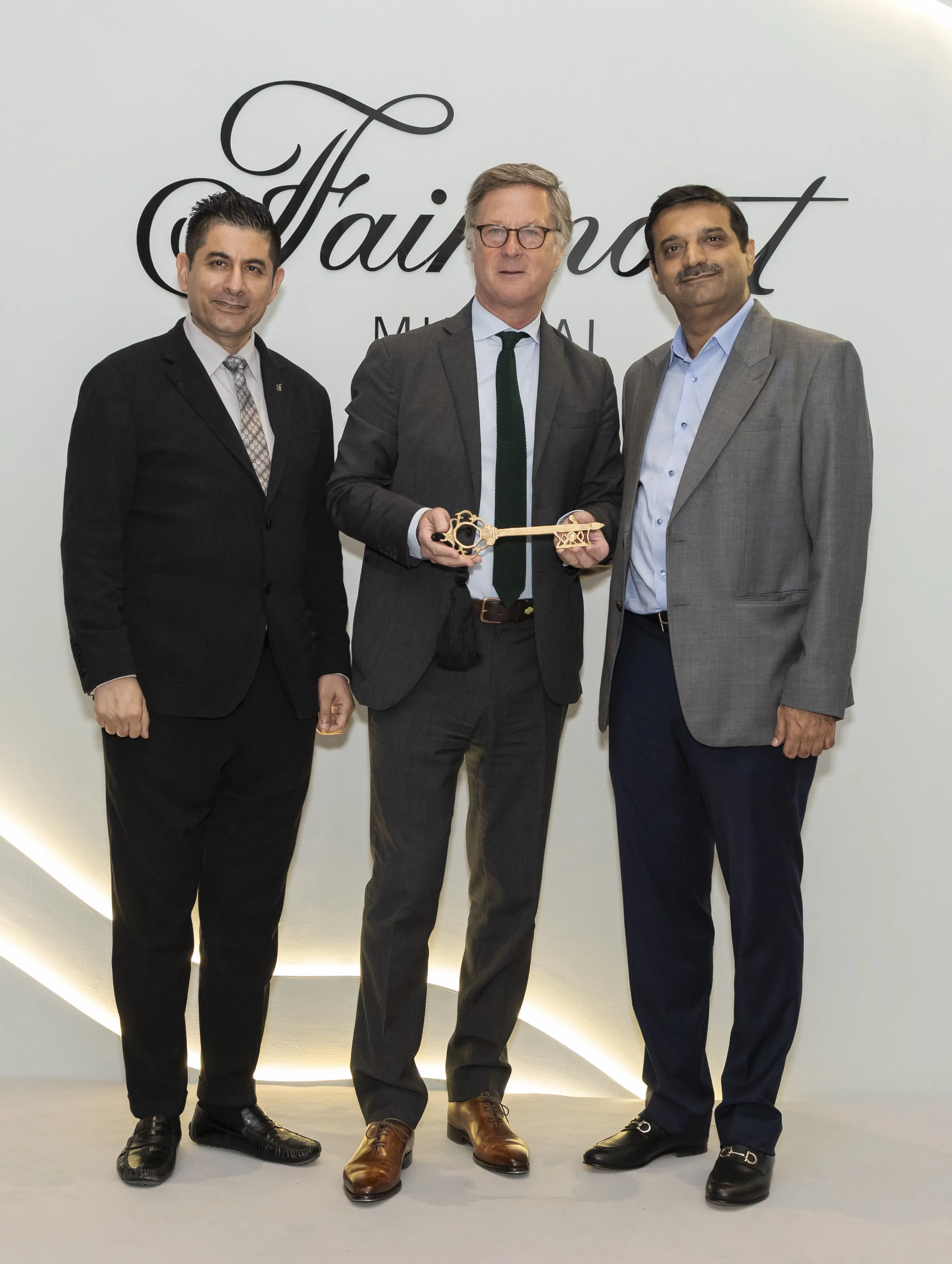 Fairmont MumbaiPress Conference_Key Handing Ceremony (2)