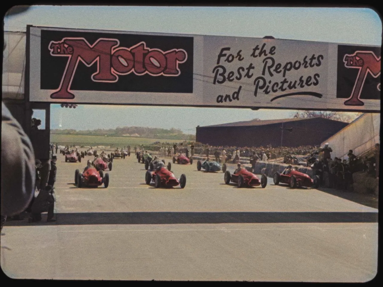 Formula 1 coloured pit lane2