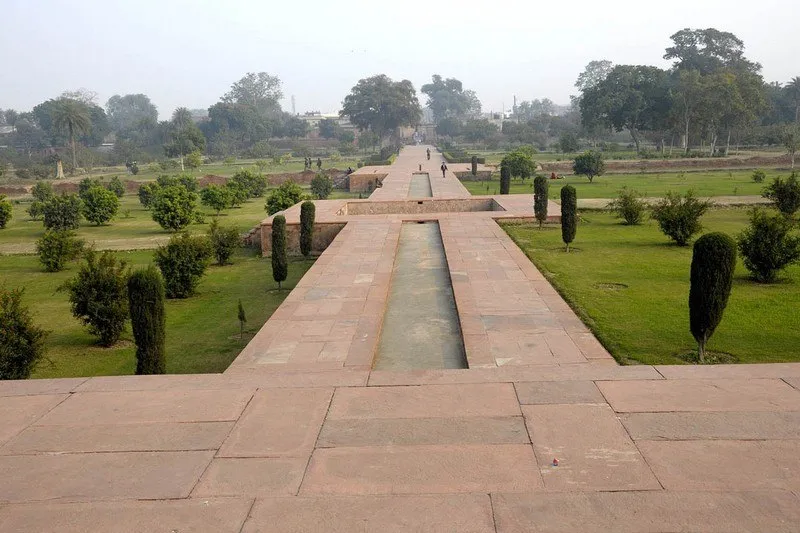 Ram Bagh Garden, Agra - Timings, History, Best time to visit