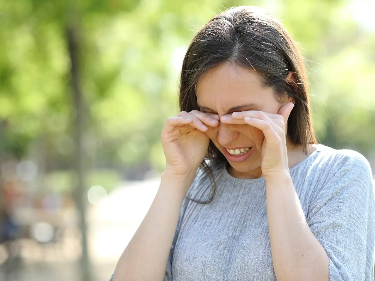 Burning, itchy eyes during pollution? Here's what to do - Times of India