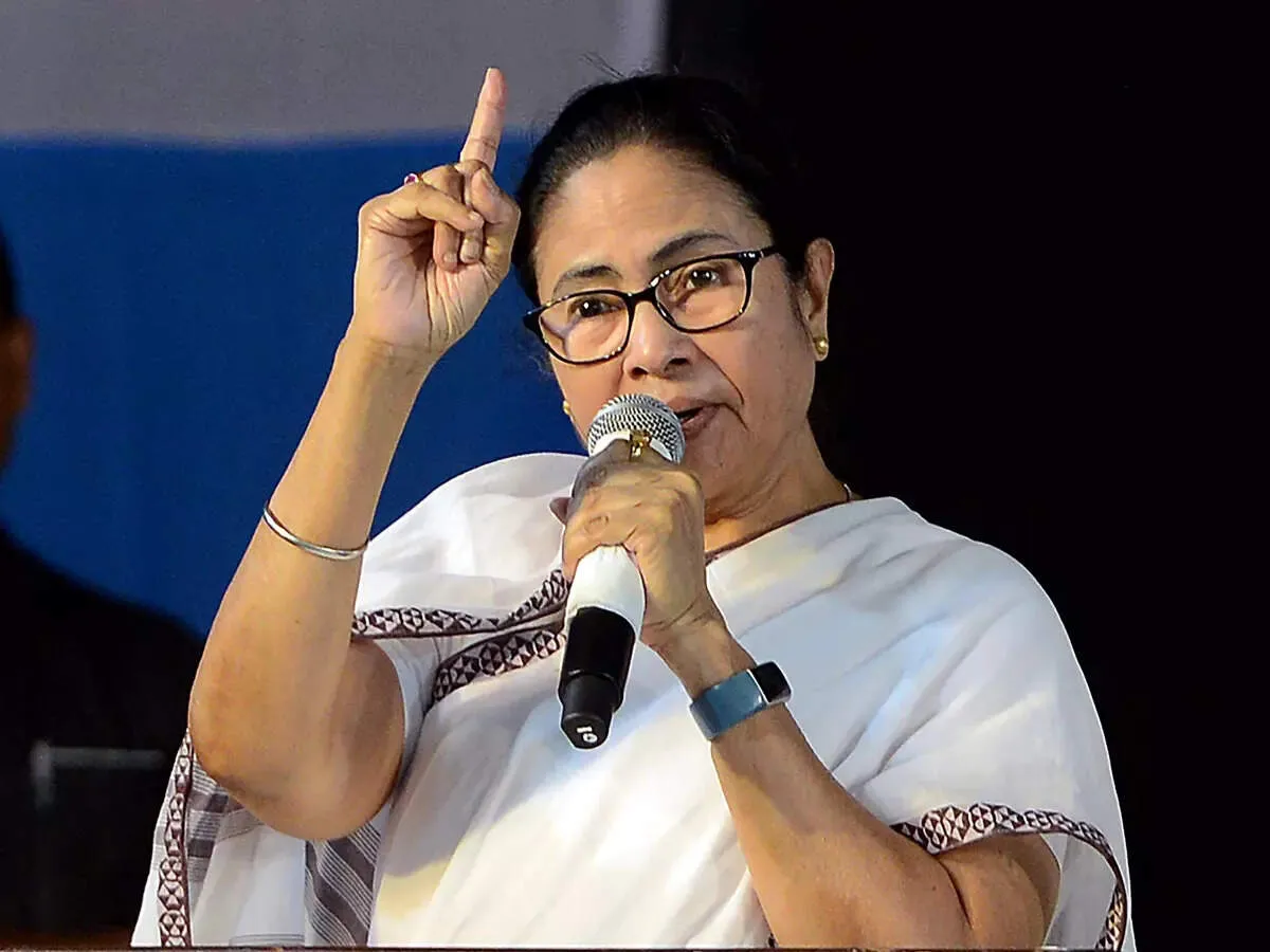 Mamata Banerjee News: Mamata Banerjee urges judiciary &ldquo;not to take people's jobs