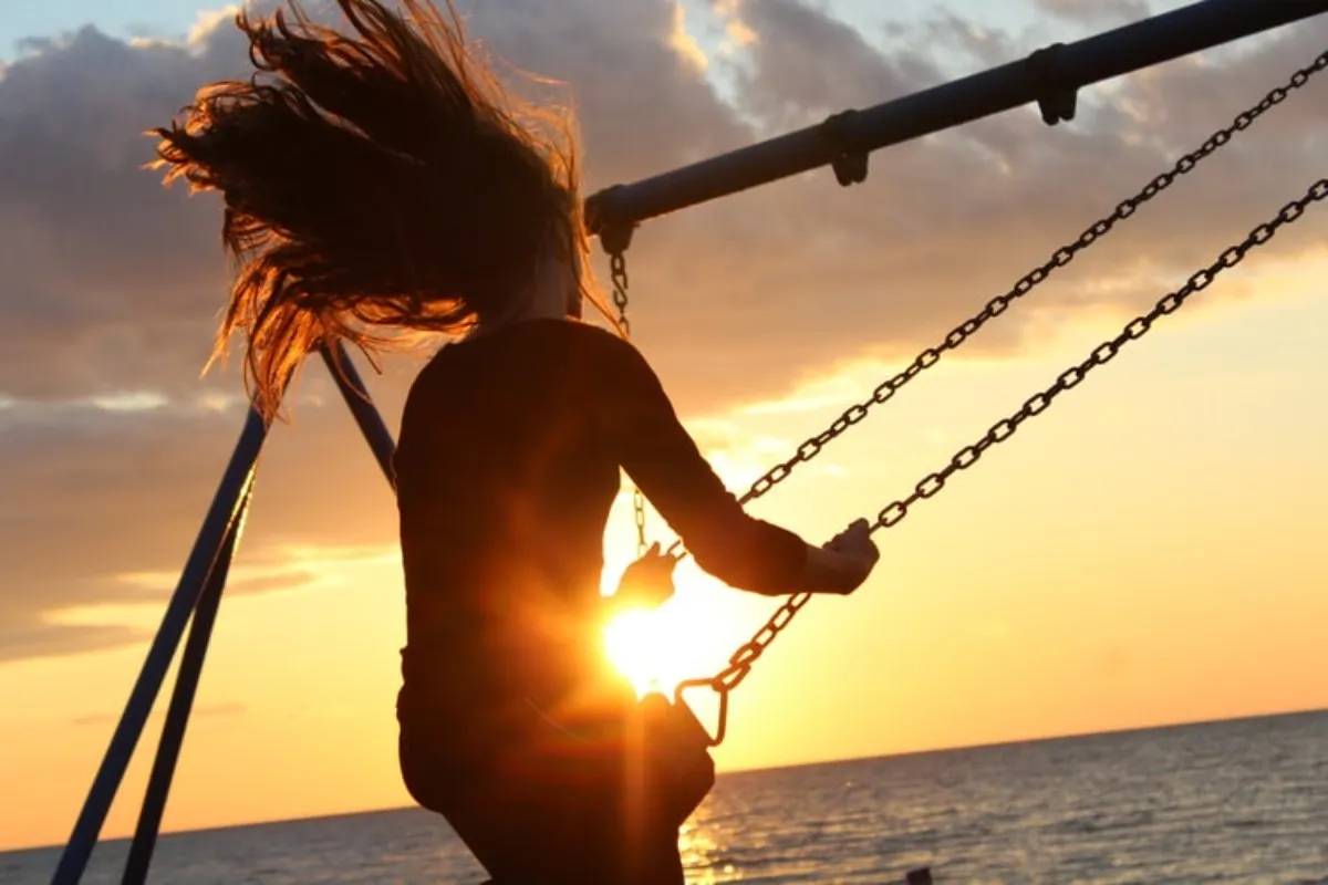 28 Inspirational Quotes about Enjoying Life