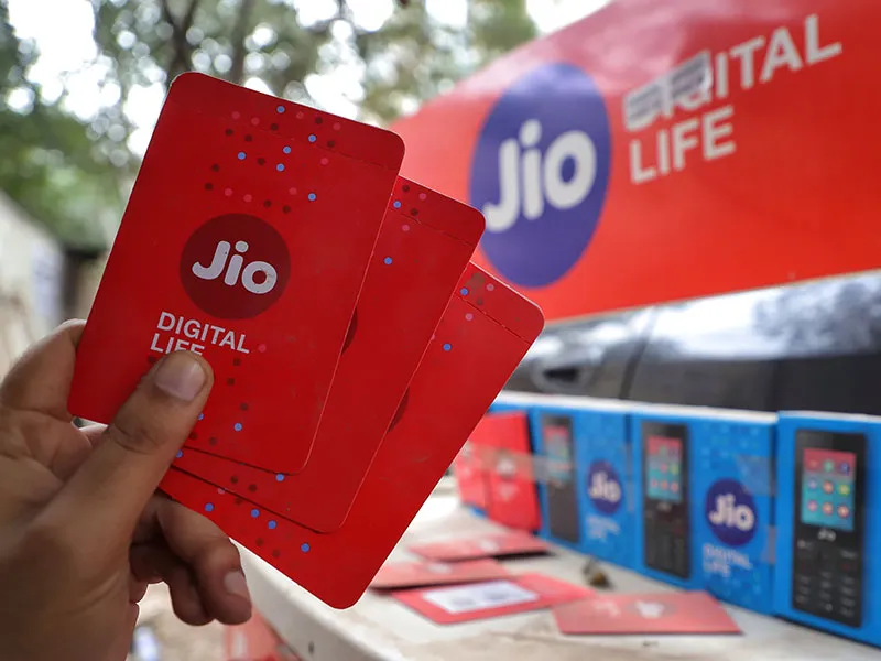 Facebook invests $5.7bn in Indian telecoms firm Reliance Jio &ndash; The New  Economy
