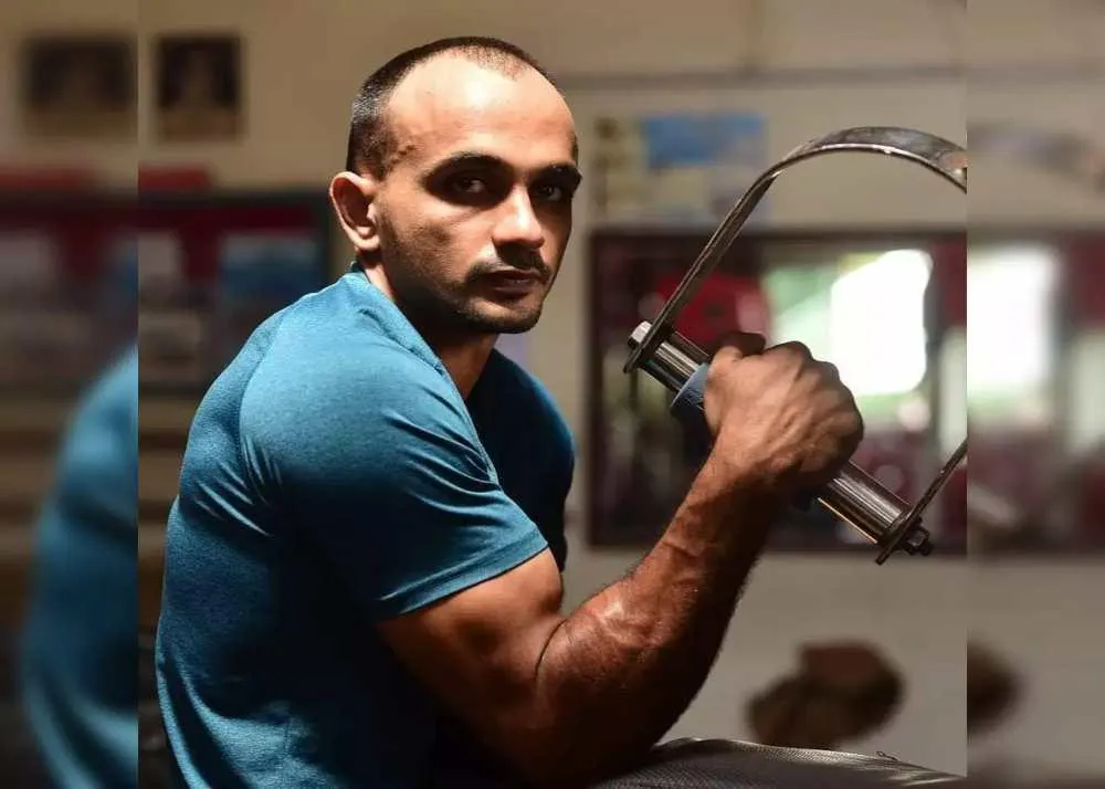 indian arm wrestlers