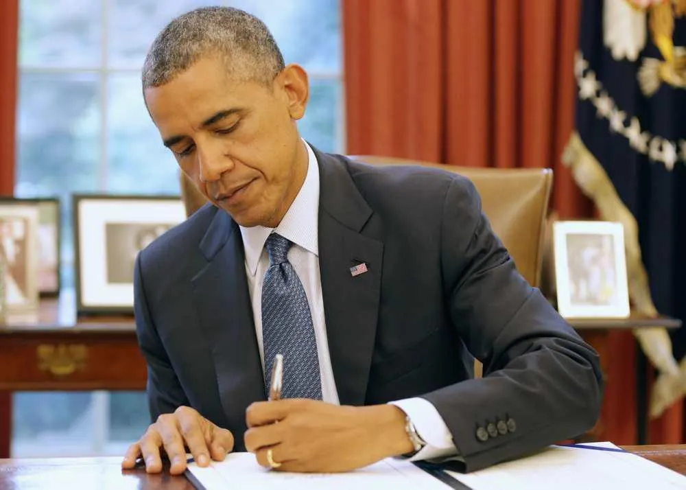 famous left handed people