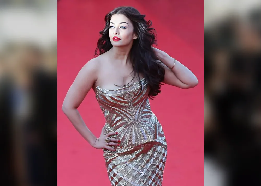 aishwarya rai red carpet dresses