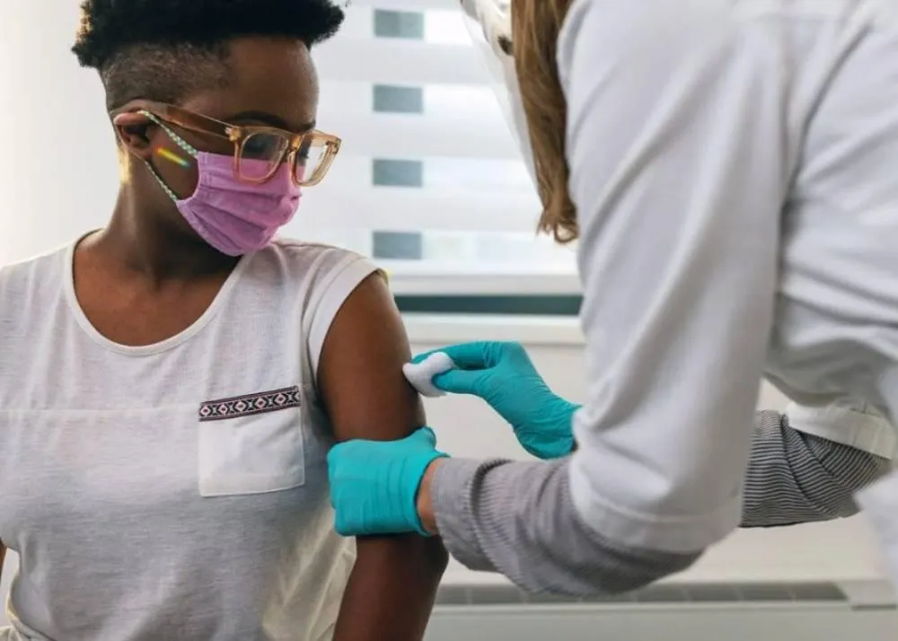 How To Protect Yourself From Omicron