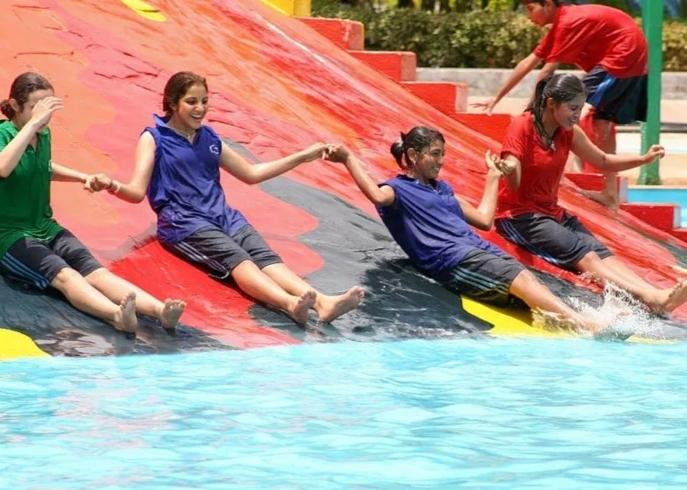 essel world theme park 