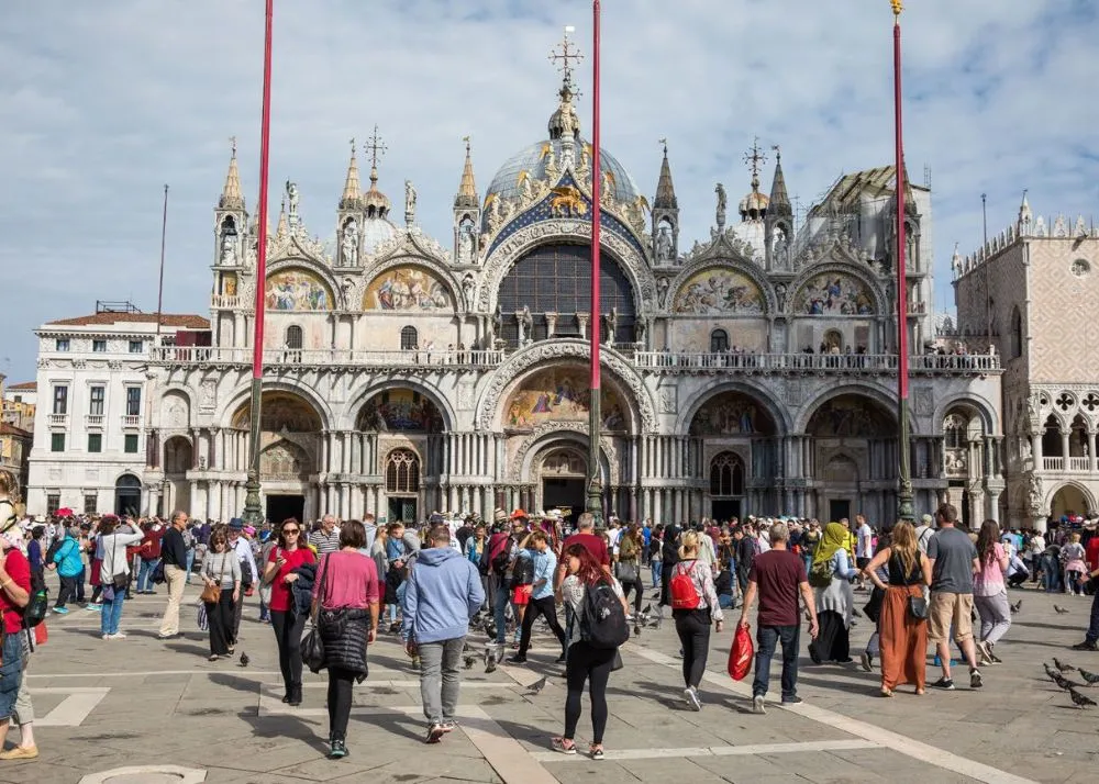 Top 5 Most Visited Countries On The Planet