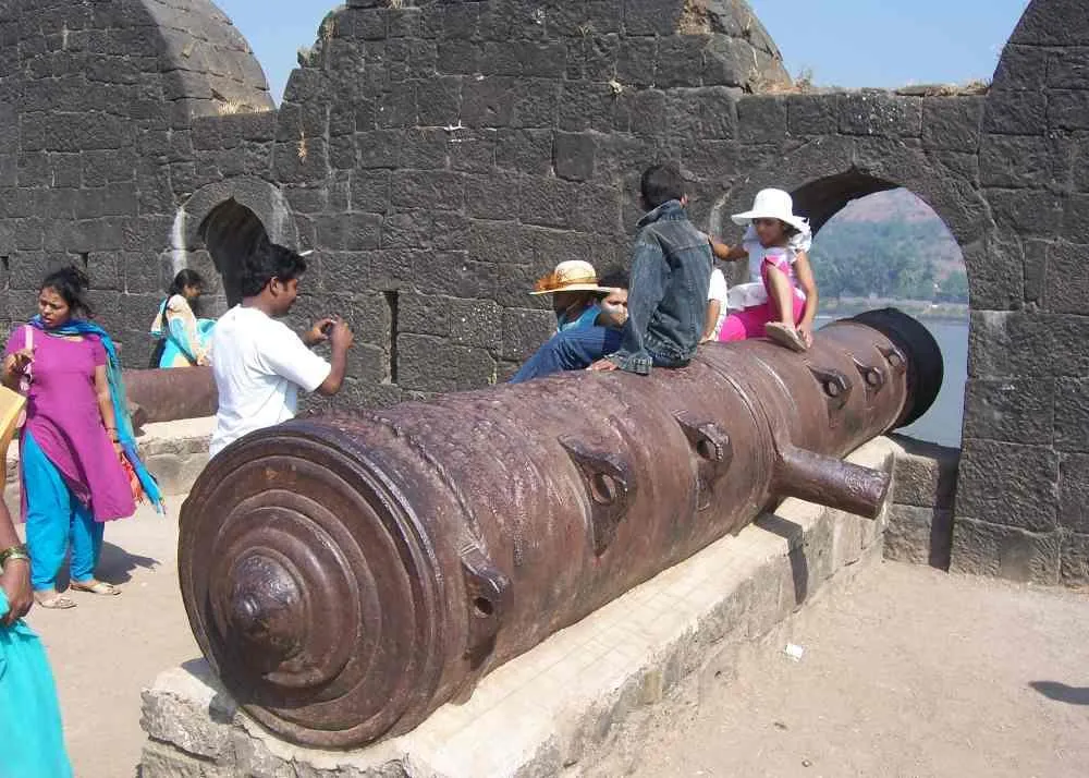 kalalbangadi cannon