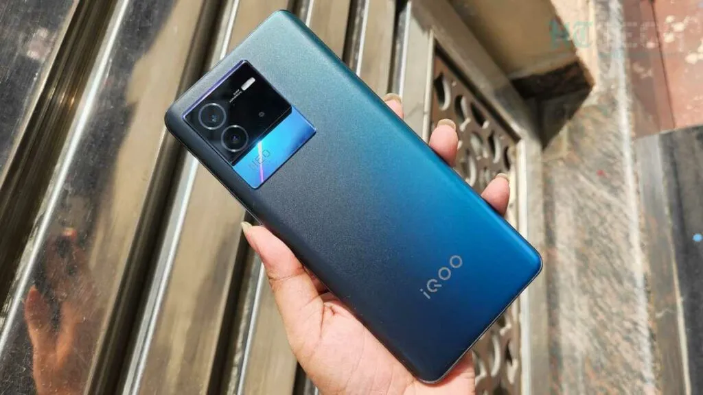 iQOO Neo 6 Best Mobile Under 30,000