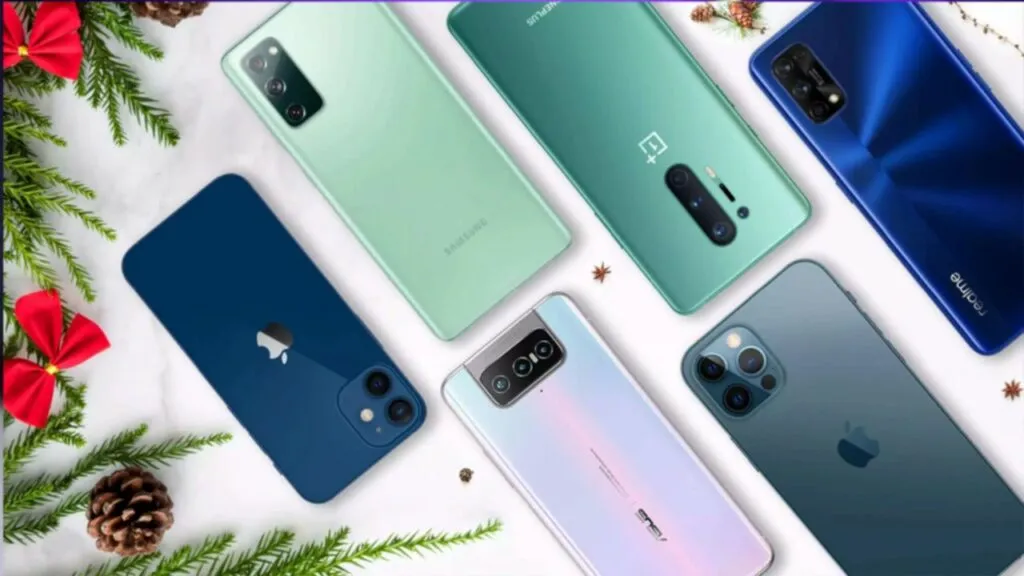 Apple and Samsung Smartphone Q4