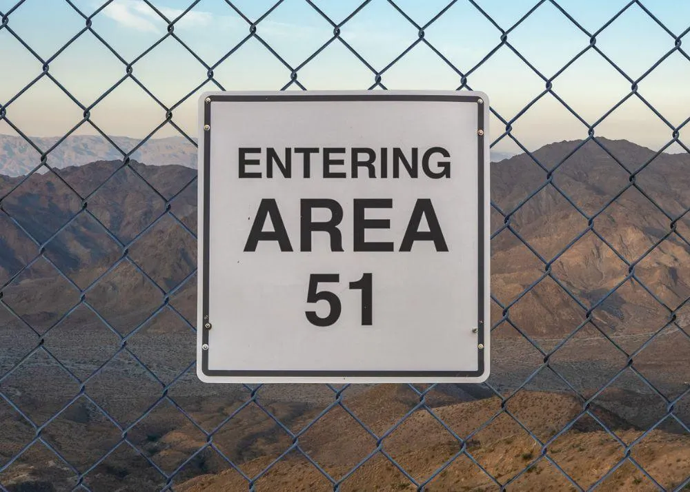 Secret places where aliens were sighted : Area 51