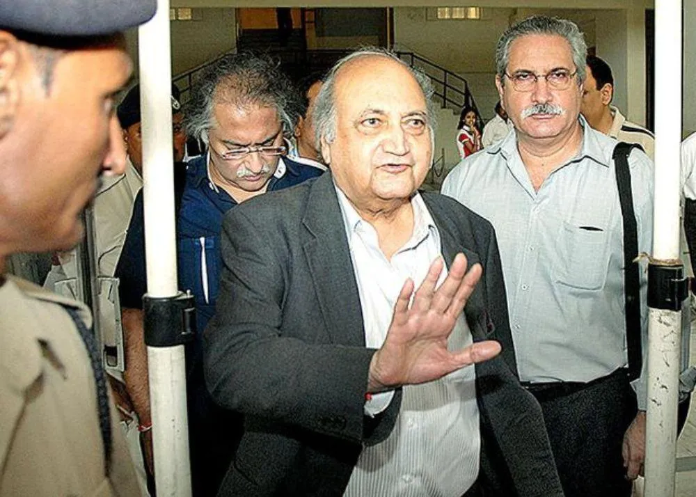 Keshub Mahindra connection with Bhopal Gas Tragedy