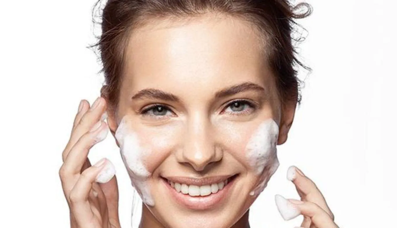 Summer Skincare Tips<br />
