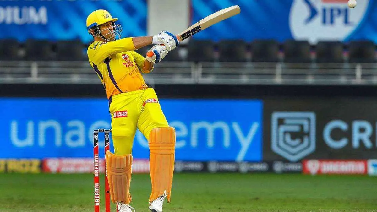 MS Dhoni's helicopter shot Trouble for bowlers in IPL 2024!