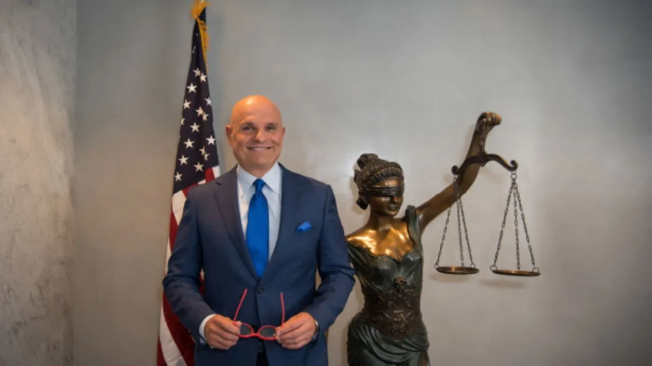 Harvey Weinstein : Arthur Aidala