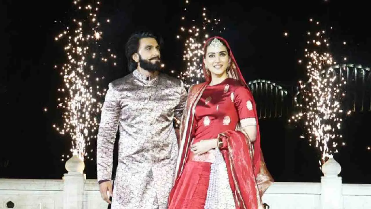 Ranveer Singh and Kriti Sanon brighten up Kashi 