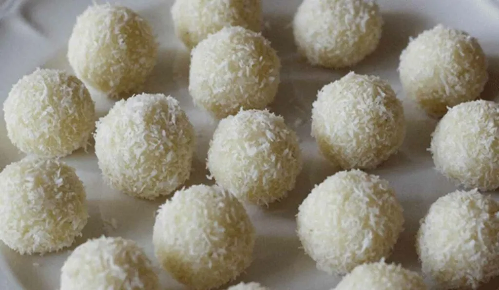 Coconut Laddus