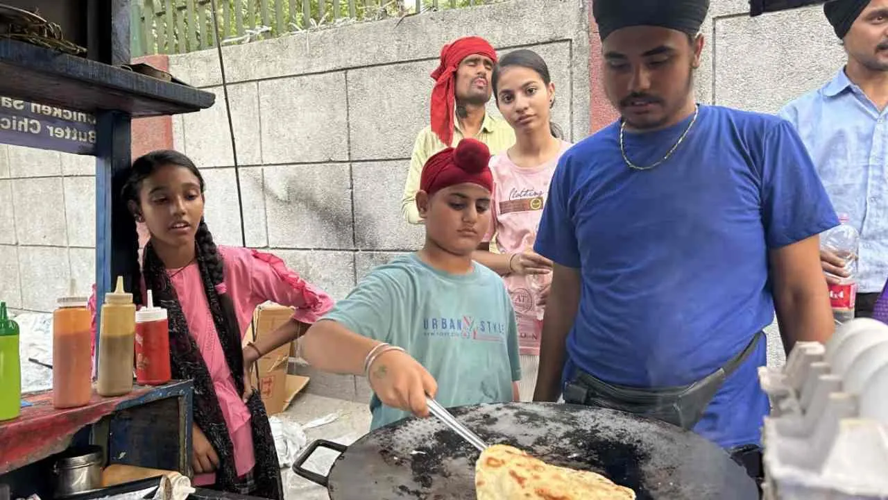 Jaspreet Singh's daily routine reflects his dedication and perseverance. From going to school to managing his street vendor business, he performs his responsibilities with diligence and grace. Despite his tough schedule, Jaspreet is committed to his education and dreams for the future.