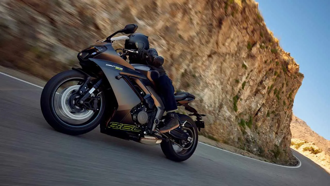 What is special in Triumph Daytona 660?