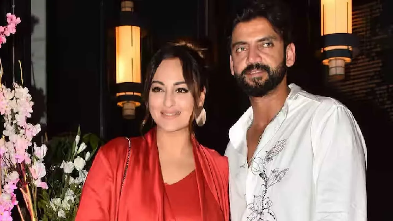 New bride Sonakshi Sinha shines in red dress