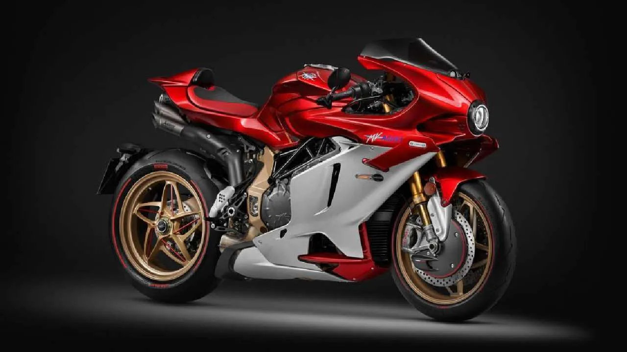 Experience the MV Agusta Superveloce 1000 Serie