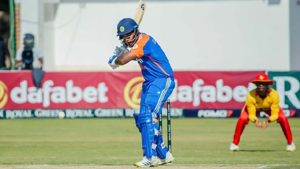Sanju Samson hit a long six, the ball went out of the stadium