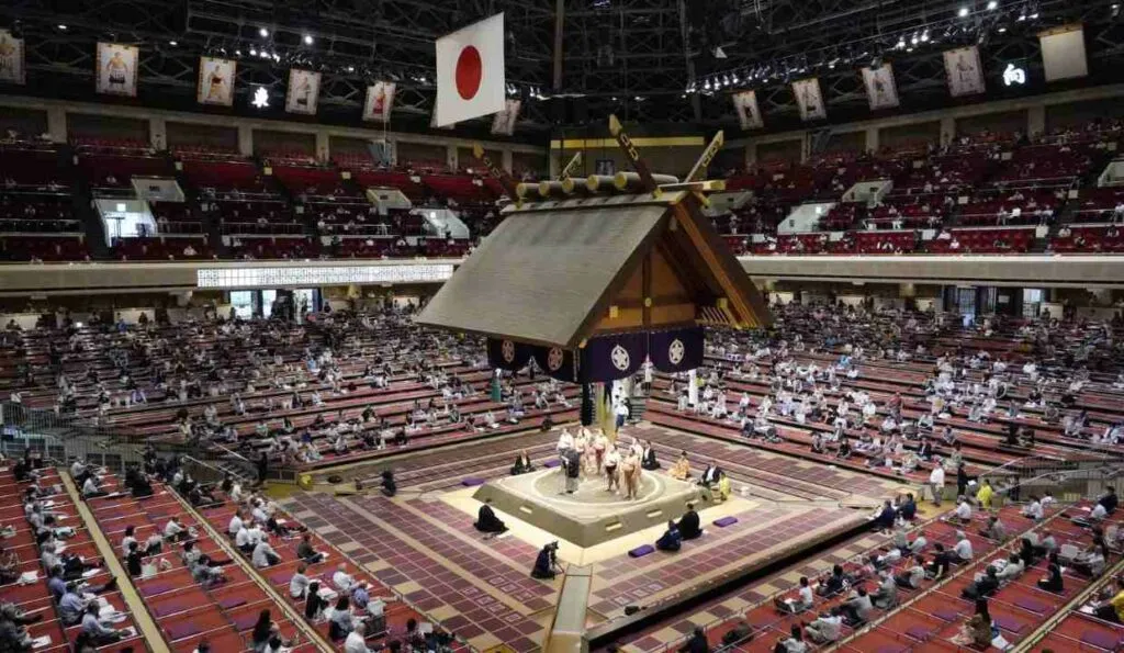 Sumo at Ryogoku Kokugikan