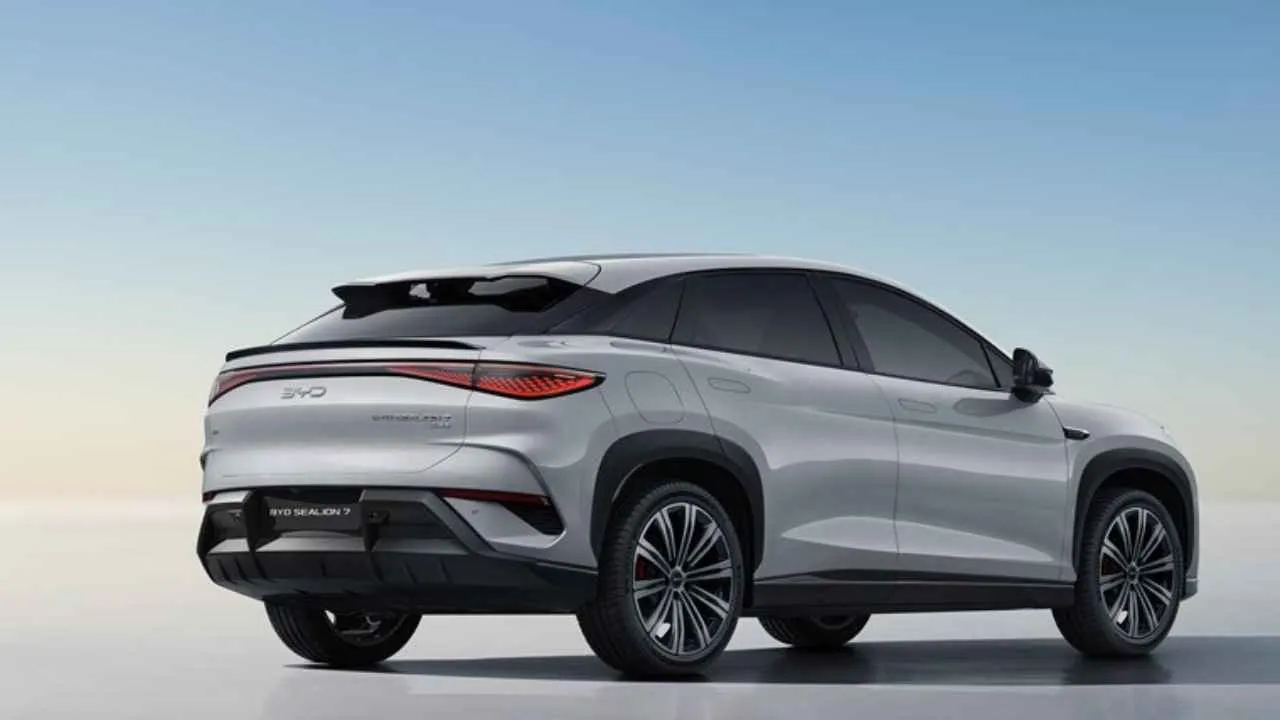 BYD Sealion 7