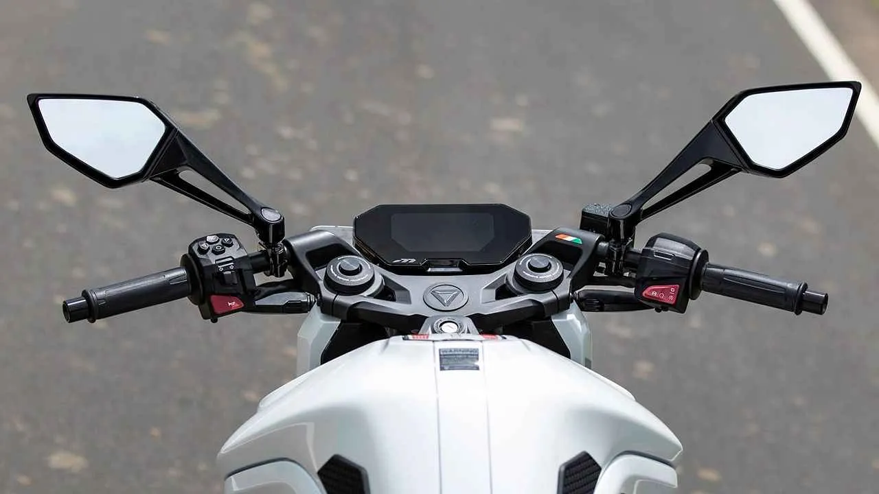 Ultraviolette F77 SuperStreet