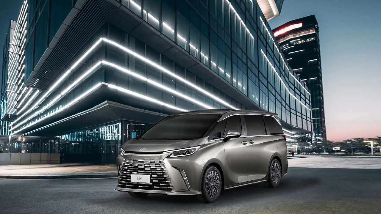 Lexus LM 350h Luxury MPV 