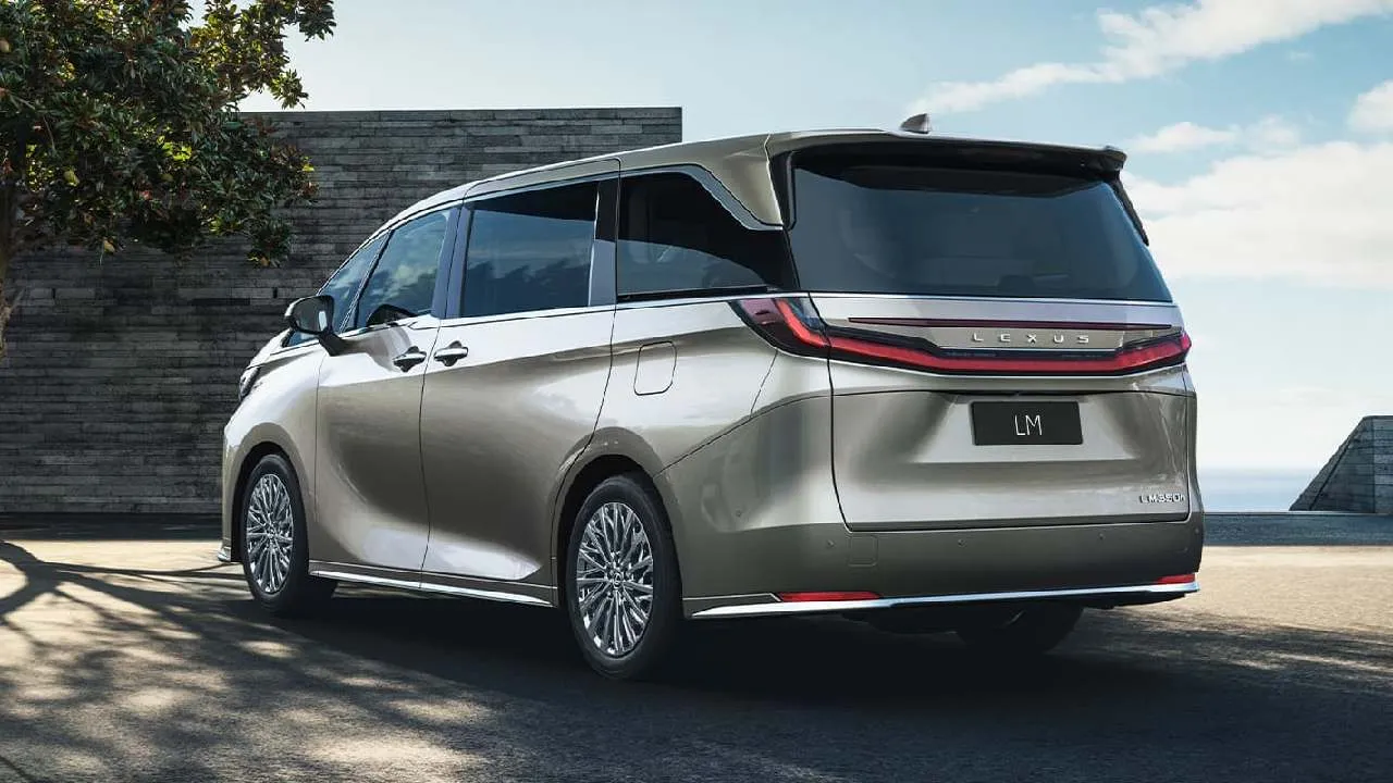 Lexus LM 350h Luxury MPV 