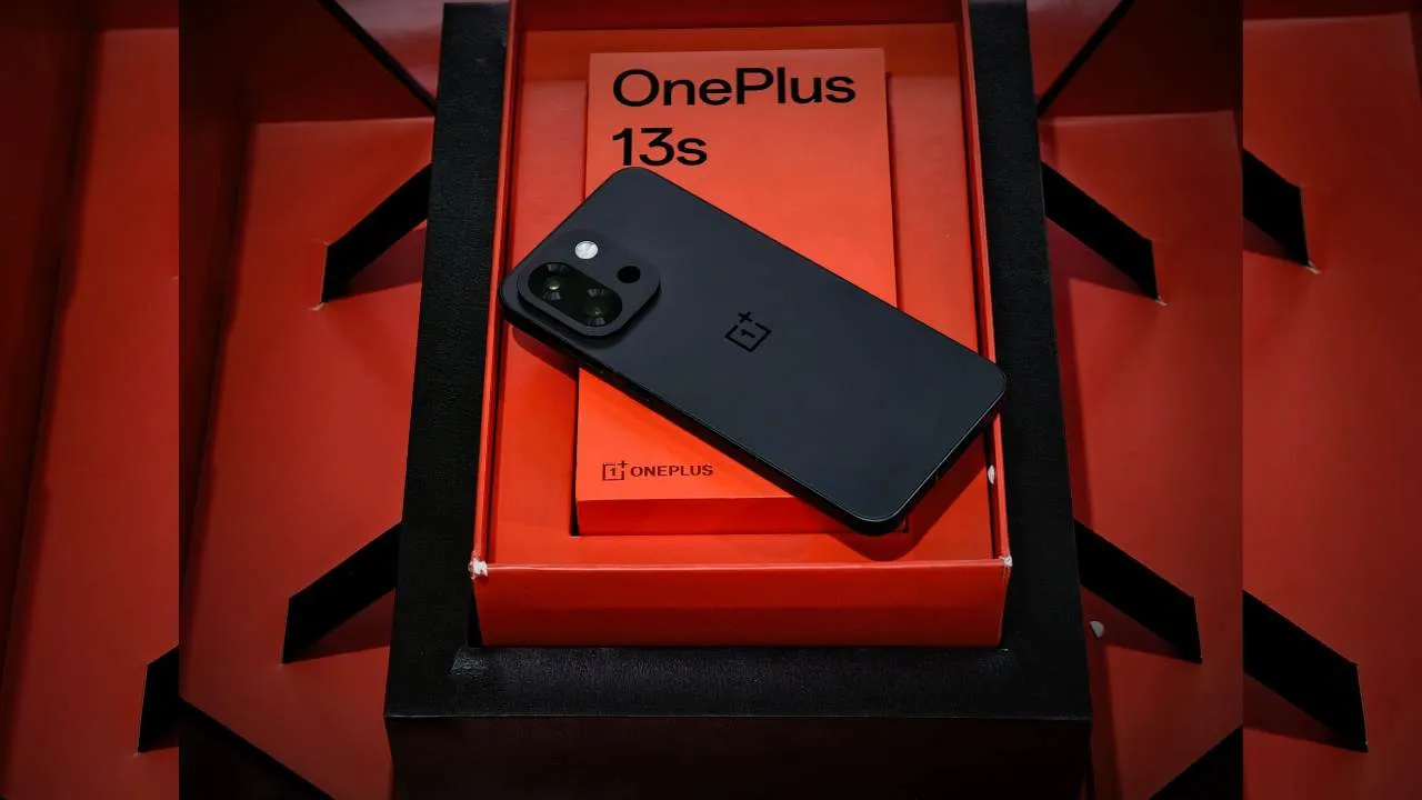 OnePlus 13s