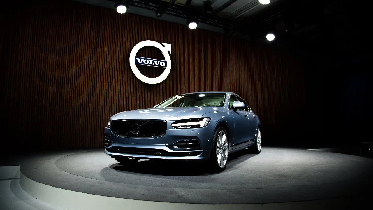 Volvo S90
