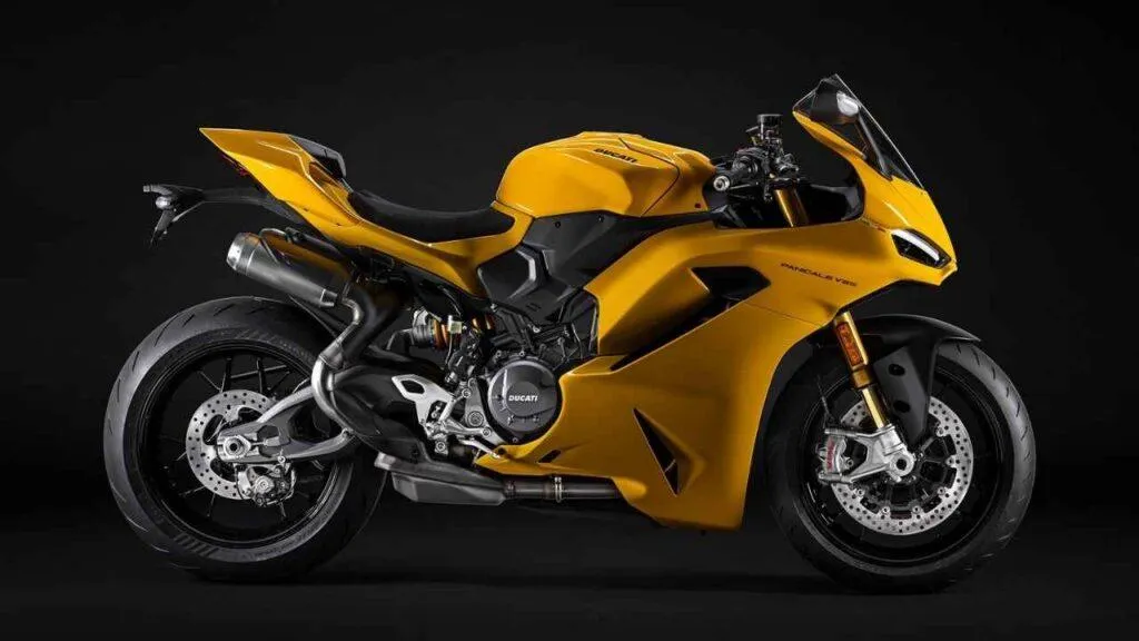 Ducati Streetfighter V2