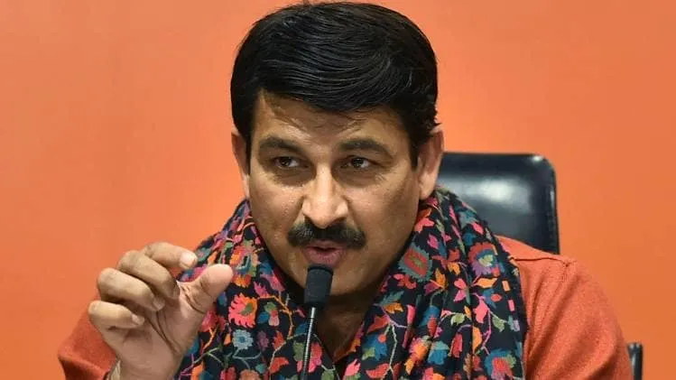 दिल्ली हिंसा पीड़ितों को घर-घर जाकर 5 हजार रुपये बांटेगी BJP - delhi  violence bjp delhi president manoj tiwari relief package bjp committee -  AajTak