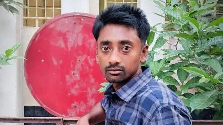 बांग्लादेश में एक और हिंदू युवक की हत्या, पेट्रोल पंप पर कार चढ़ाकर ली जान  - Bangladesh Hindu Man Killed Hindu Workers Fuel Issue NTC mnrd - AajTak