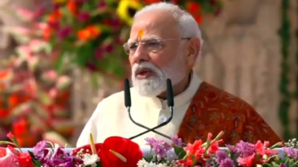 Ram Mandir Flag Hoisting Live:राम मंदिर पर लहराया धर्म ध्वज; पीएम मोदी  बोले- 500 साल की यज्ञ अग्नि शांत हुई - Ayodhya Ram Mandir Flag Hoisting  Live Updates: Pm Modi Visit Ram