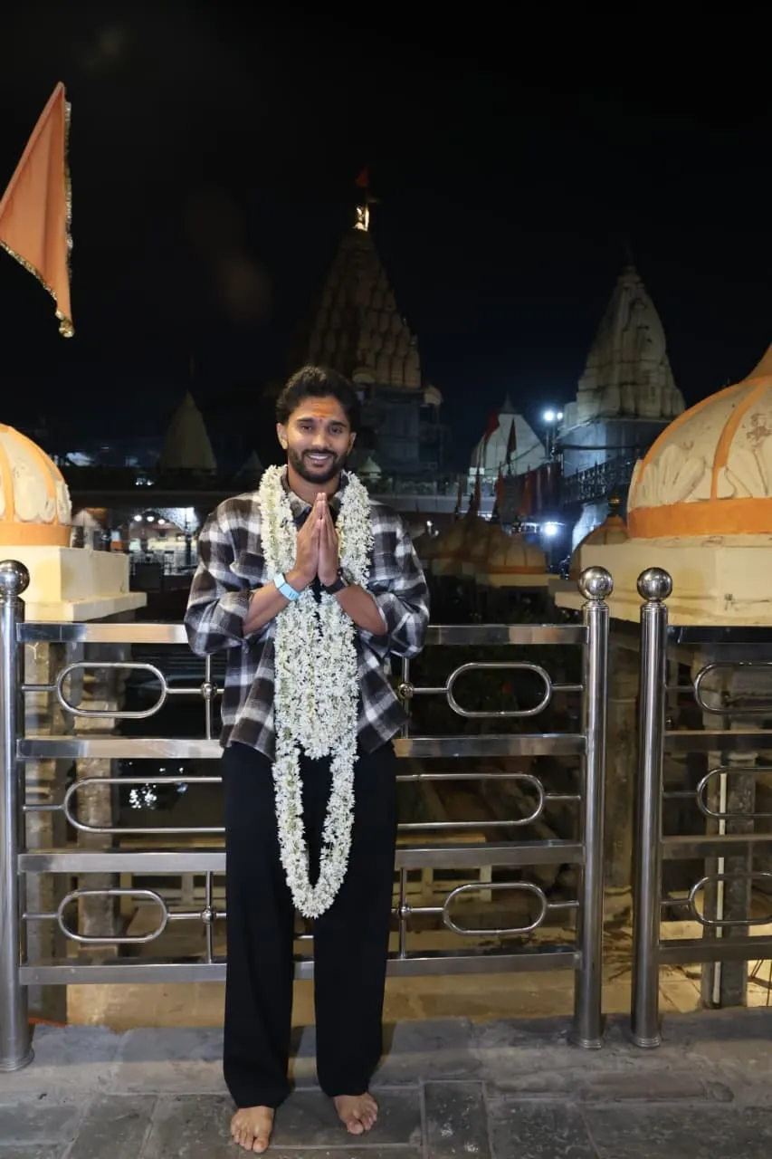Ujjain News: Cricketer Nitish Reddy Visits Mahakal Temple. - Madhya Pradesh  News - Ujjain News:महाकाल के दरबार पहुंचे क्रिकेटर नीतीश रेड्डी, भस्म आरती  में शामिल होकर लिया बाबा का ...