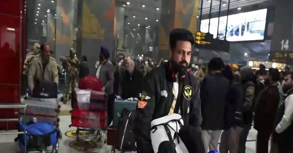 Iran Protest Update | Iran Indian Evacuation- ईरान हिंसा अपडेट: तेहरान से  लौटे भारतीयों ने बताई जमीनी हकीकत | पहली फ्लाइट दिल्ली पहुंची - News18 हिंदी