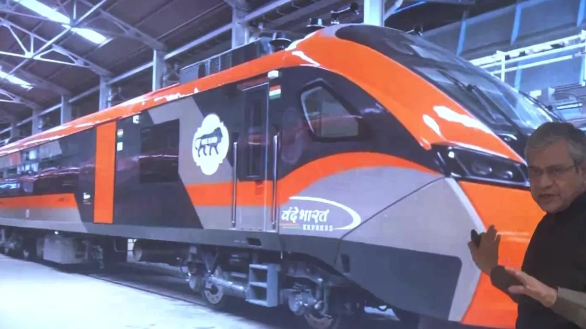 देश की पहली वंदे भारत स्लीपर ट्रेन के रूट का एलान, जानें कितना होगा किराया  - first vande bharat sleeper train will run between guwahati and kolkata pm  narendra modi will flag