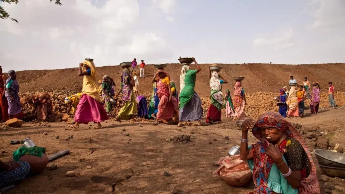 मनरेगा की जगह अब आएगा G Ram G, 125 दिन रोजगार की गारंटी वाला नया बिल संसद  में होगा पेश , BJP ने जारी किया व्हिप - Government Plans New Law to