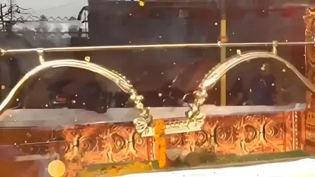 भगवान जगन्नाथ के दर्शन कराकर अयोध्या लाई जा रही श्रीराम की सबसे खास विरासत,  जानें क्या है भव्य कोदंड का महत्व? | kodand in Ayodhya ram mandir after  being displayed ...