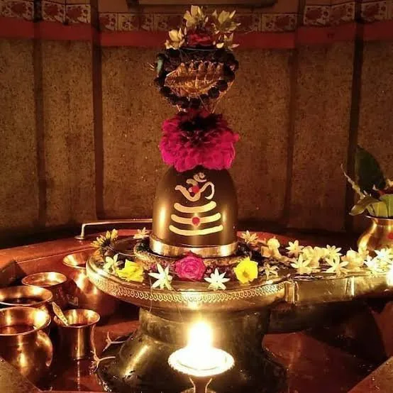 sawan-2025-shiv-mantra-by-zodiac-pooja-vrat-tips